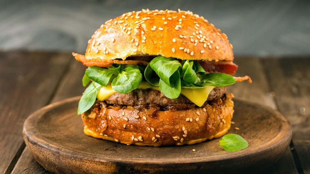 hamburguesa con espinacas