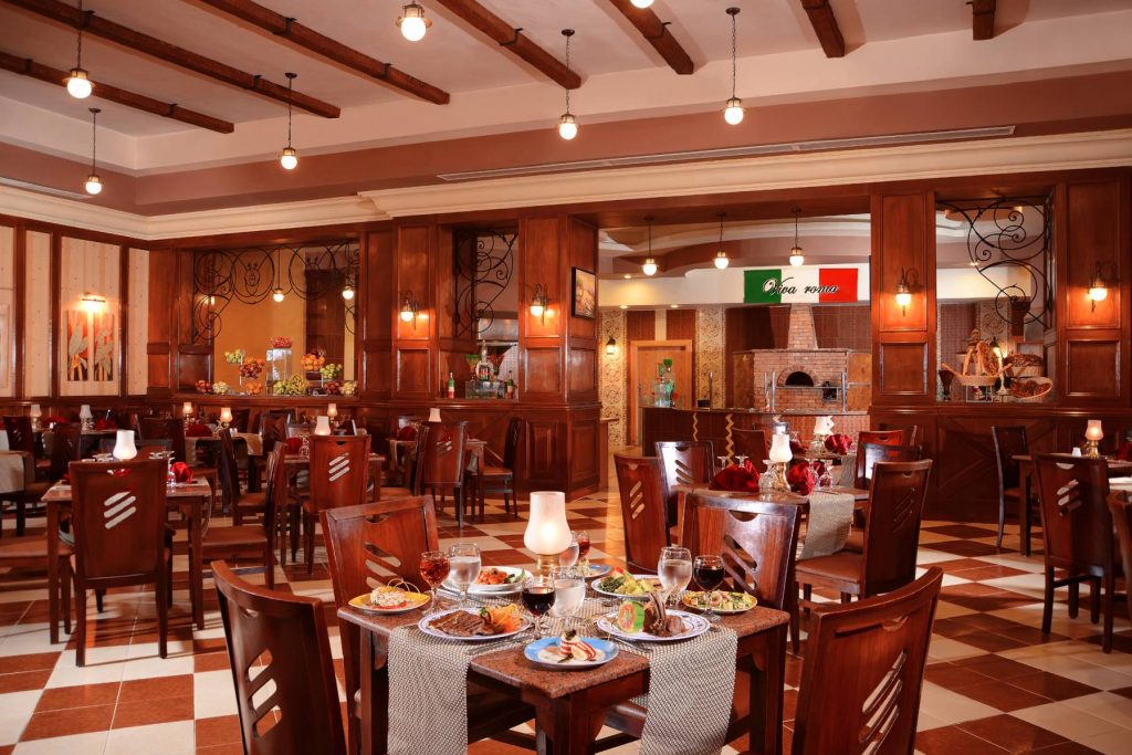 interior de un restaurante de comida italiana